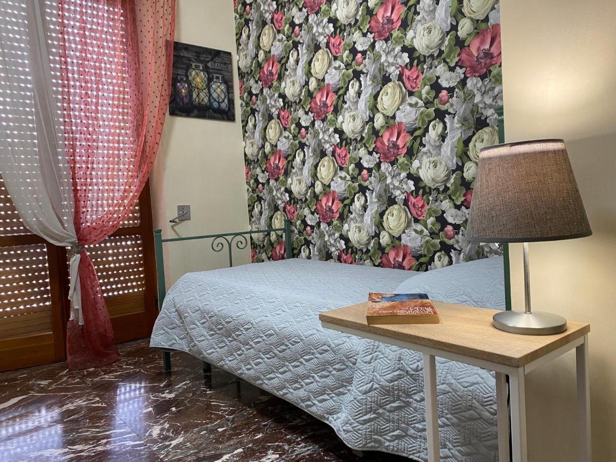 La Dimora Di Vesta Lecce Exterior foto