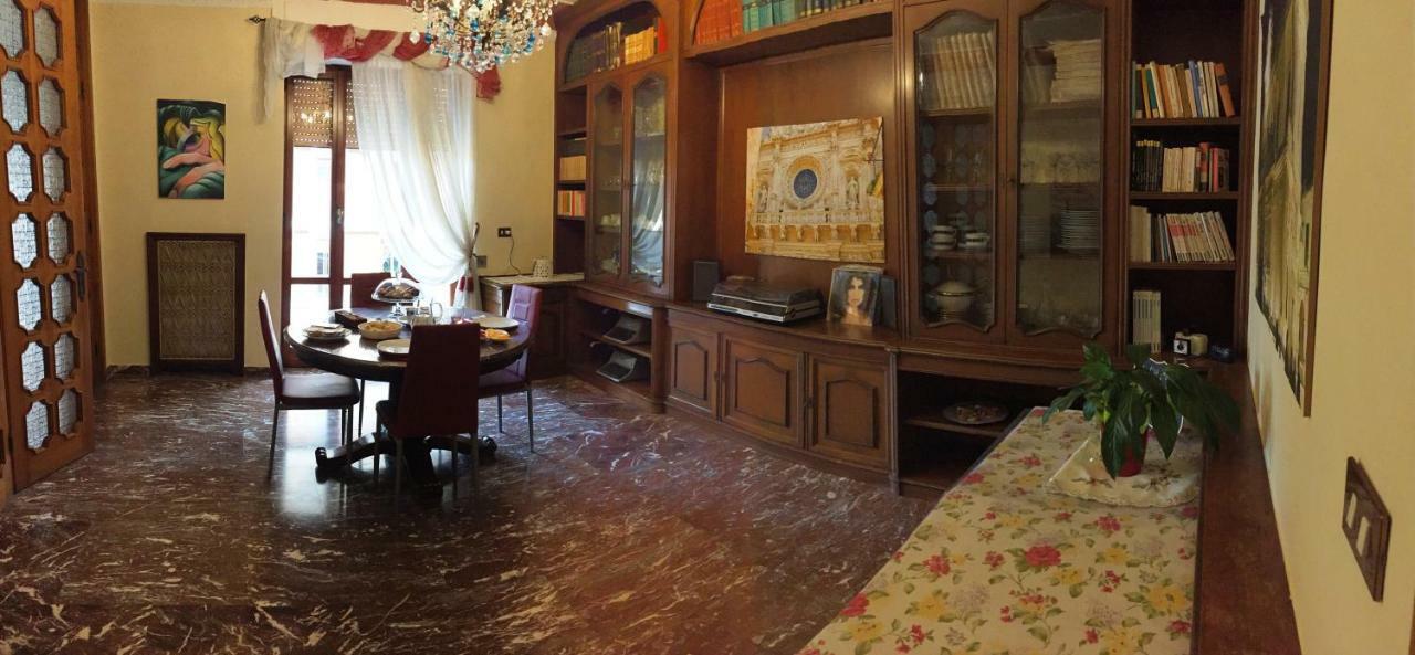 La Dimora Di Vesta Lecce Exterior foto
